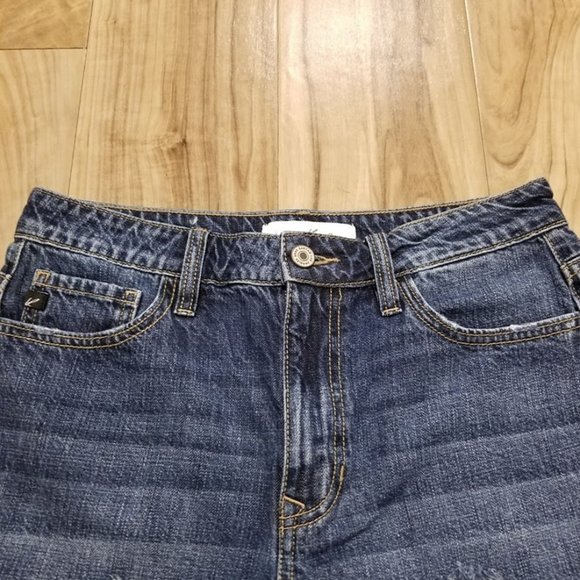 KanCan High Rise Mom Shorts Size 5 (26) Dark Wash 100% Cotton Distressed Raw Hem - Picture 6 of 11